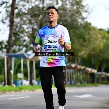 Runner Photo 8418871