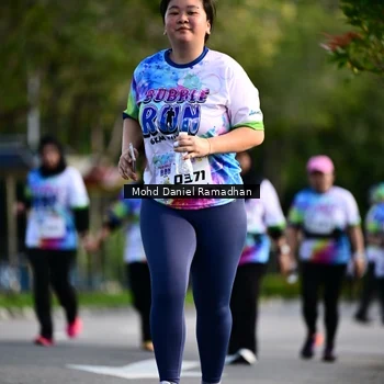 Runner Photo 8418900