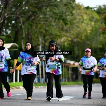 Runner Photo 8418906