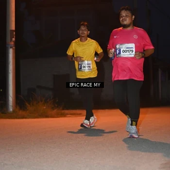 Runner Photo 8418908