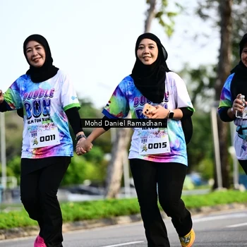 Runner Photo 8418933