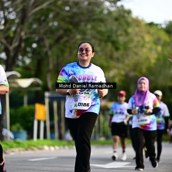 Runner Photo 8418935