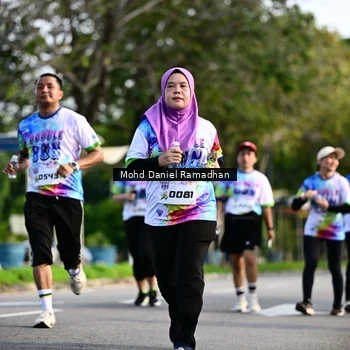 Runner Photo 8418946