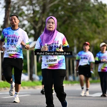 Runner Photo 8418950