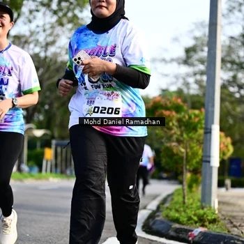 Runner Photo 8418973