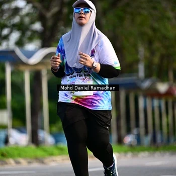 Runner Photo 8418999