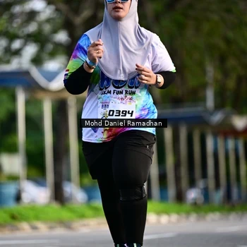 Runner Photo 8419001