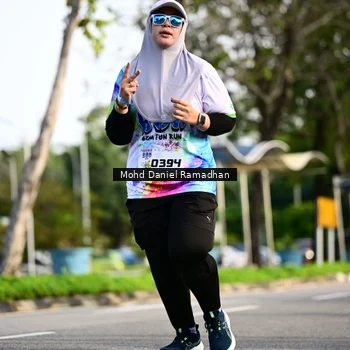 Runner Photo 8419002