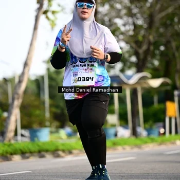 Runner Photo 8419003