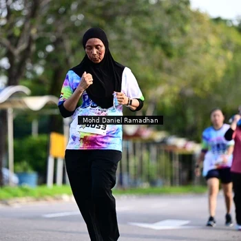Runner Photo 8419023