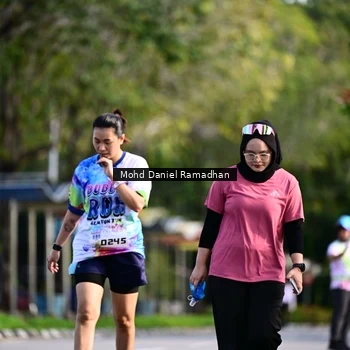 Runner Photo 8419025