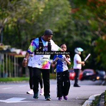 Runner Photo 8419075