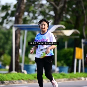 Runner Photo 8419081