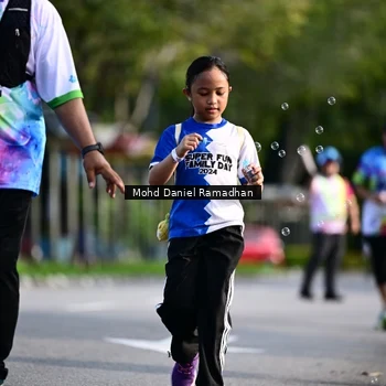 Runner Photo 8419085