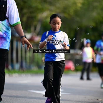 Runner Photo 8419086