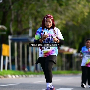 Runner Photo 8419102