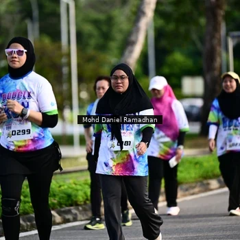 Runner Photo 8419255