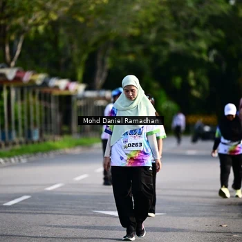Runner Photo 8419302