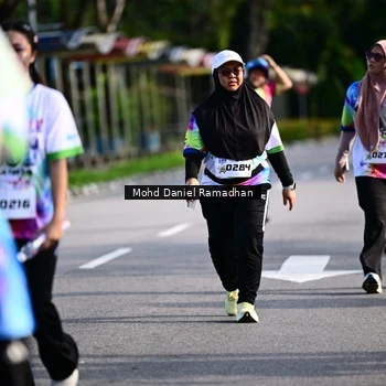 Runner Photo 8419315
