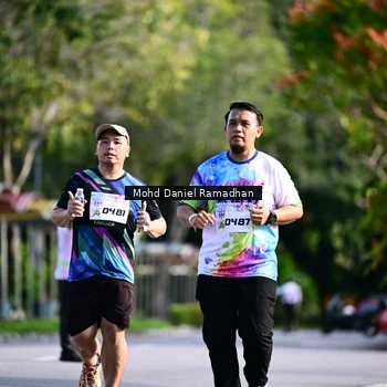 Runner Photo 8419476