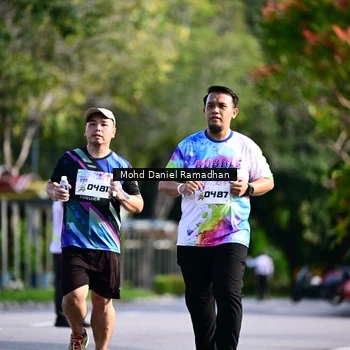 Runner Photo 8419478