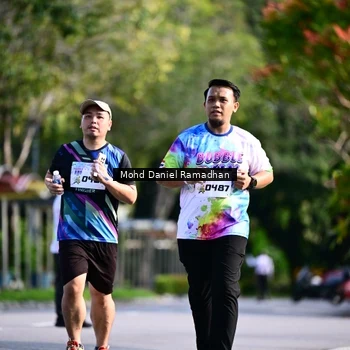 Runner Photo 8419479