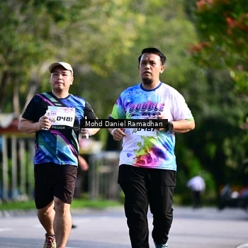 Runner Photo 8419481