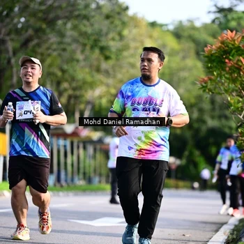 Runner Photo 8419485