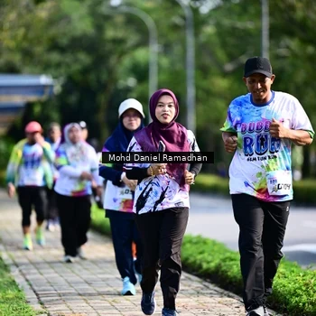 Runner Photo 8419595