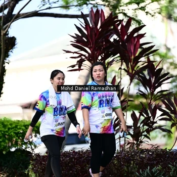 Runner Photo 8419811