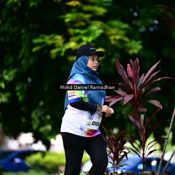Runner Photo 8419903