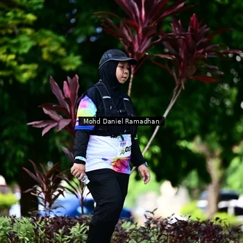 Runner Photo 8420005