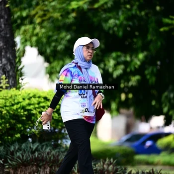 Runner Photo 8420018