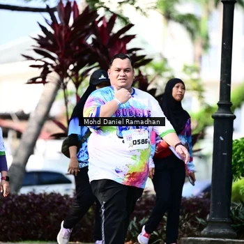 Runner Photo 8420033