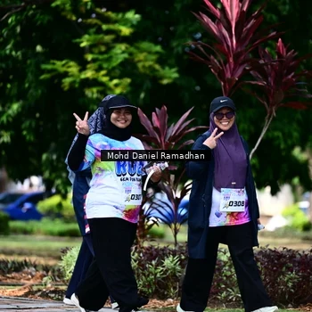 Runner Photo 8420061