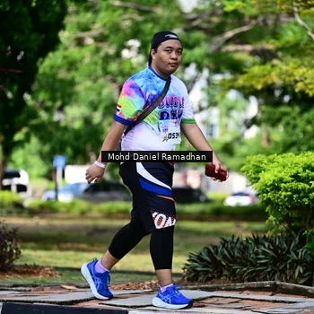 Runner Photo 8420113