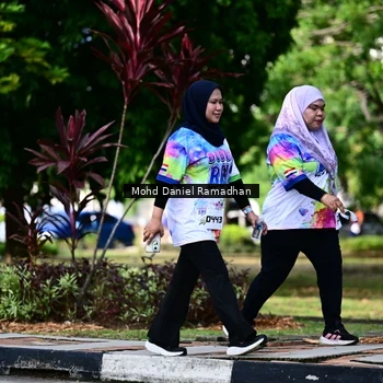 Runner Photo 8420123