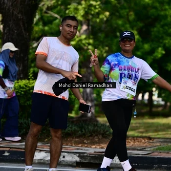 Runner Photo 8420168