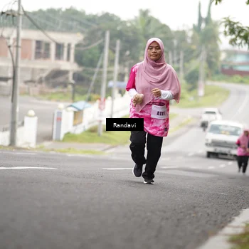 Runner Photo 8420185