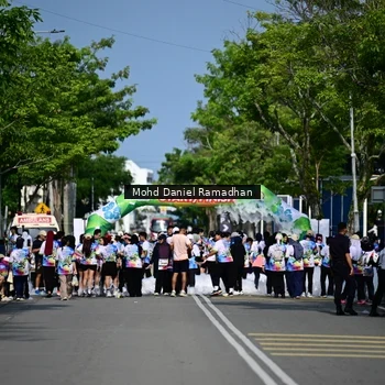 Runner Photo 8420206