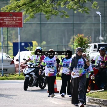 Runner Photo 8420215