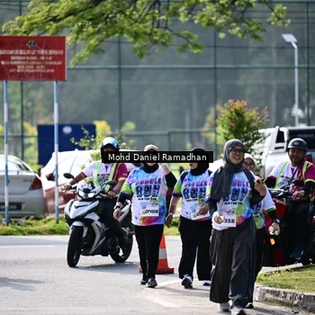 Runner Photo 8420218