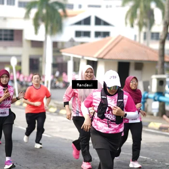 Runner Photo 8420219