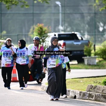 Runner Photo 8420221