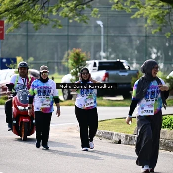 Runner Photo 8420234