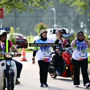 Runner Photo 8420247