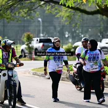 Runner Photo 8420248
