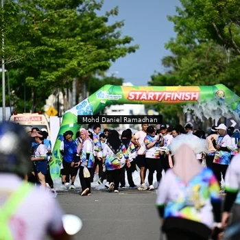 Runner Photo 8420267