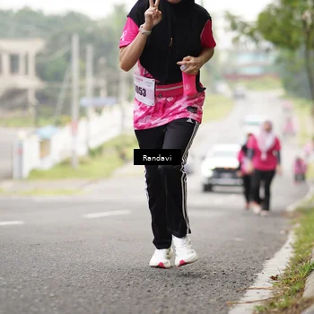 Runner Photo 8420291