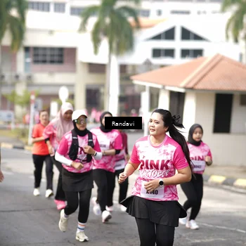 Runner Photo 8420299